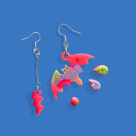 Earrings [bat with friends, set]