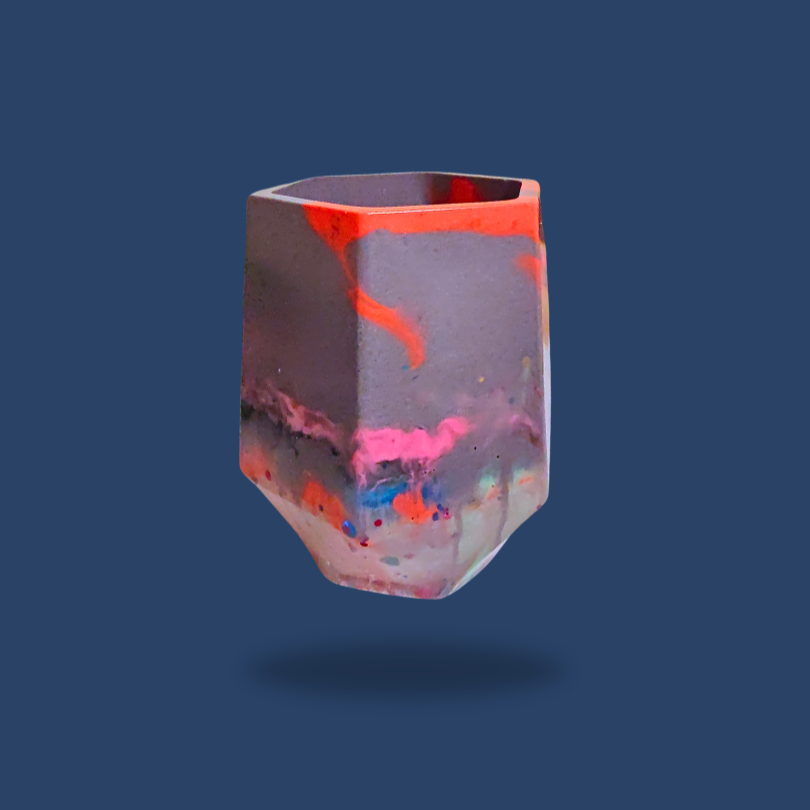 Mug [graffiti wall]