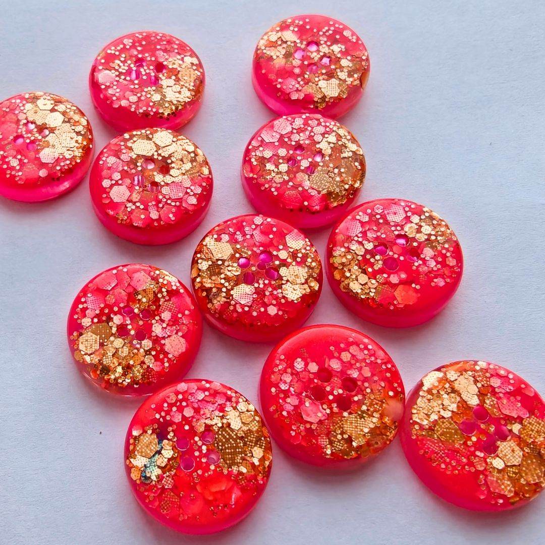 Knappar 15 mm [neonrosa/korallröd/guld, 11 st]
