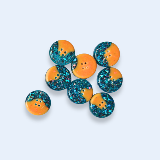 Knappar 15 mm [brandgult i blått glitter, 8 st]